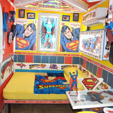 Гостьовий будинок Superman Point Airport